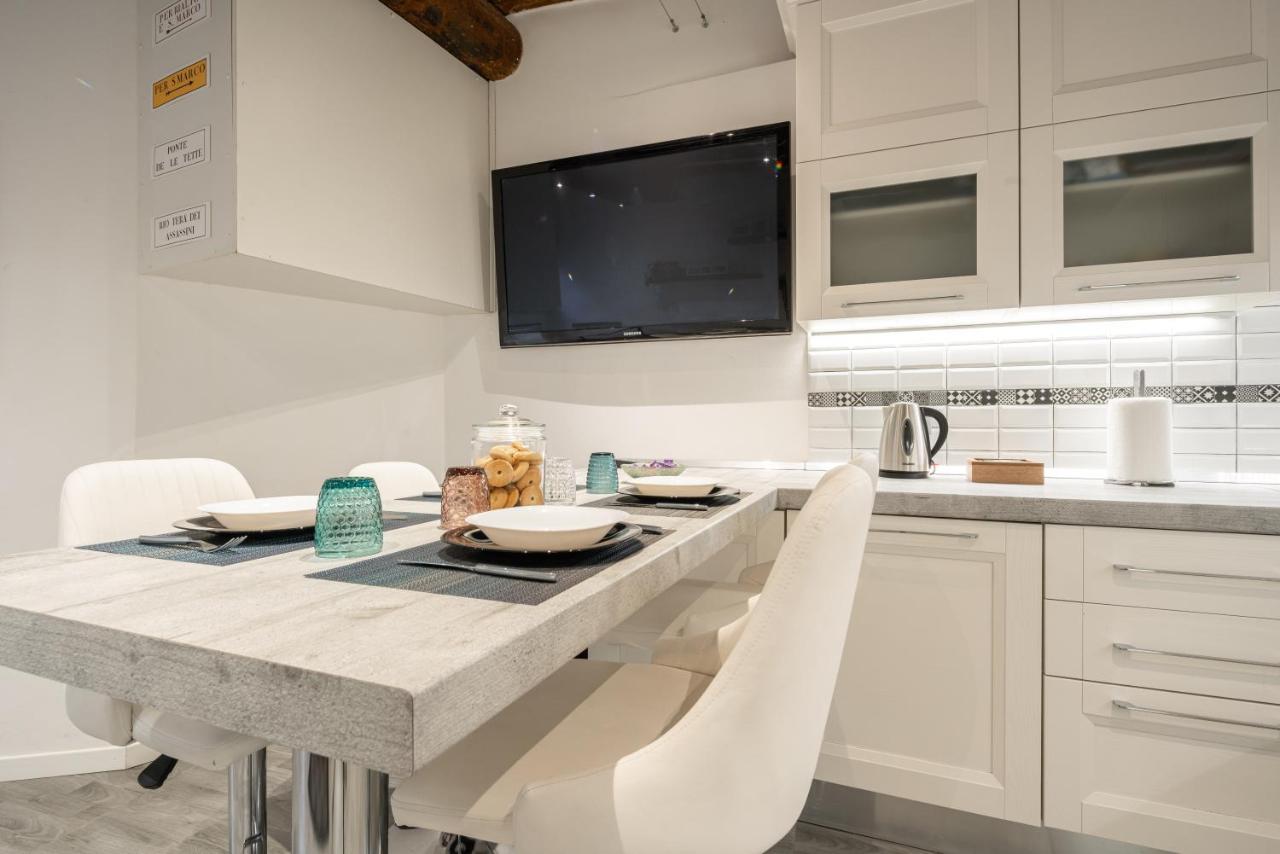 Rialto Boutique Apartment Venesia Bagian luar foto