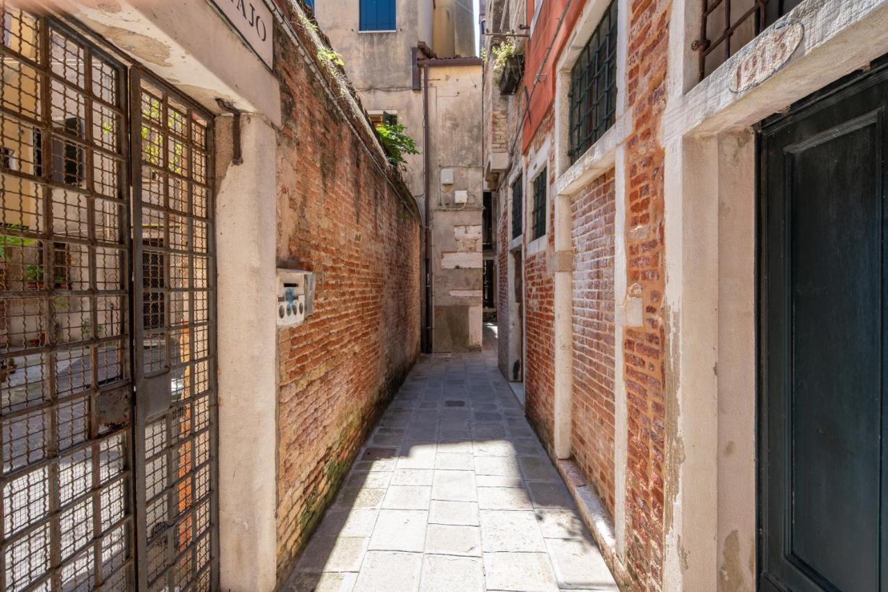Rialto Boutique Apartment Venesia Bagian luar foto